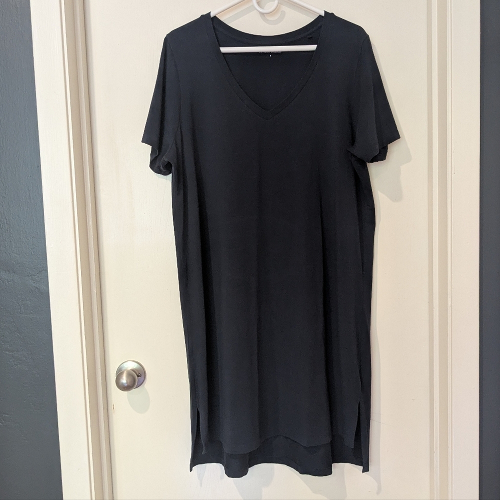 Universal Standard Navy V-Neck Tesino Shirt Dress in Small/14-16